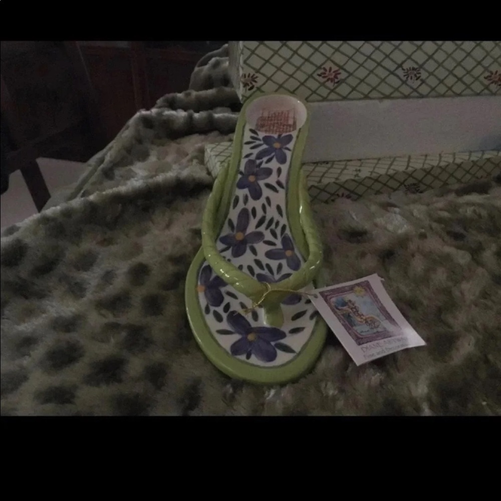 Happy Toes Votive Holder..NWT